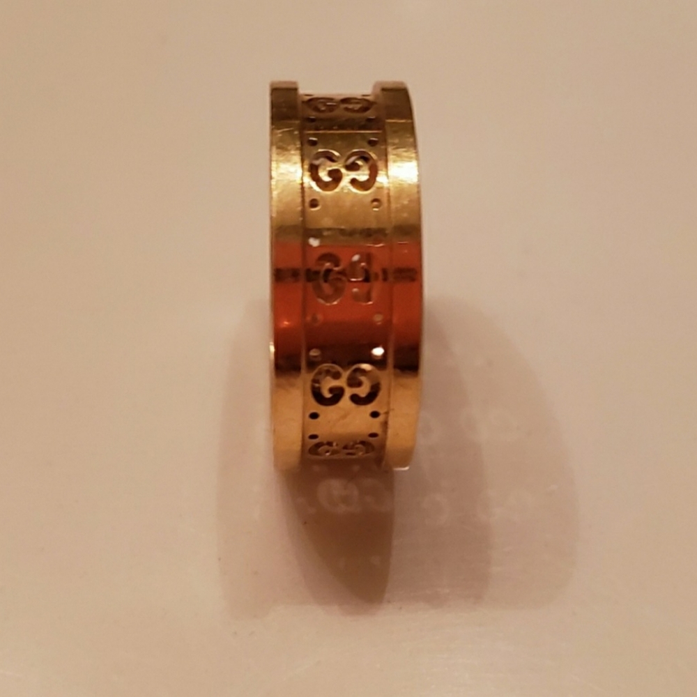 Gucci Yellow 18K Spinning Logo Band 6
